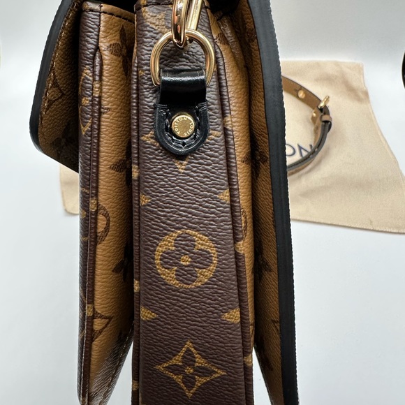 Louis Vuitton Pochette Metis Monogram Reverse Bag - Picture 3 of 16